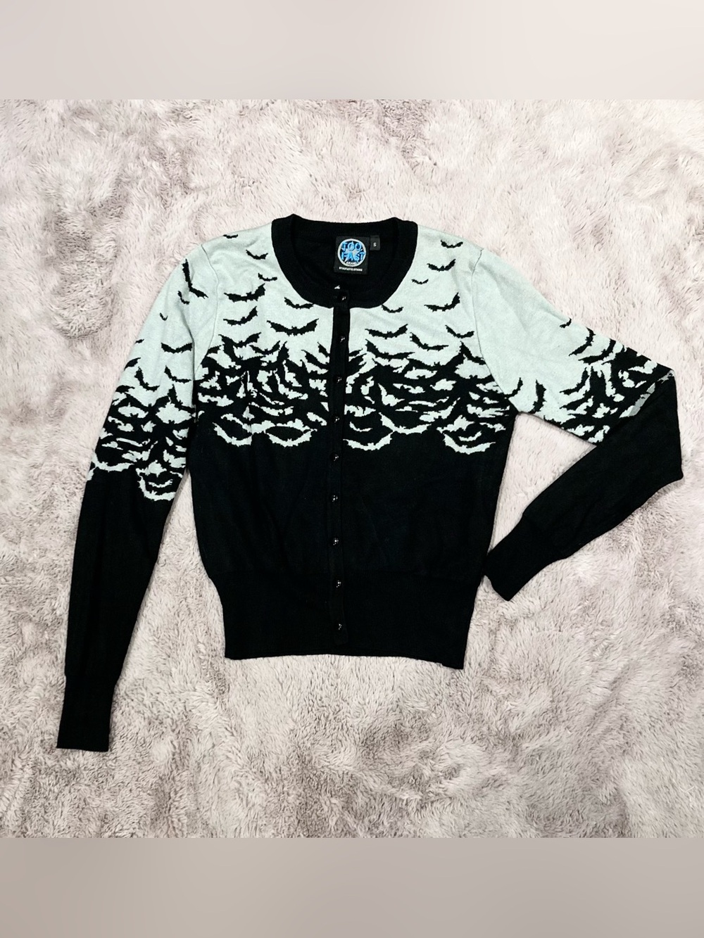 Too Fast Black and Grey Long-Sleeve Bat Motif Cardigan - Picture 5 of 10